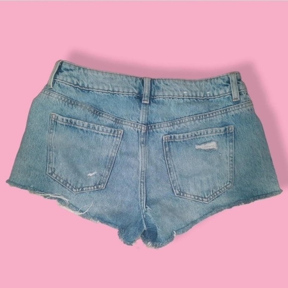 Garage Denim Low rise Ripped  Shorts - Picture 2 of 3